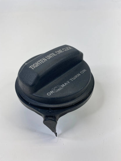04-20 HYUNDAI ELANTRA 06-23 HYUNDAI SONATA GAS TANK FUEL FILLER CAP OEM