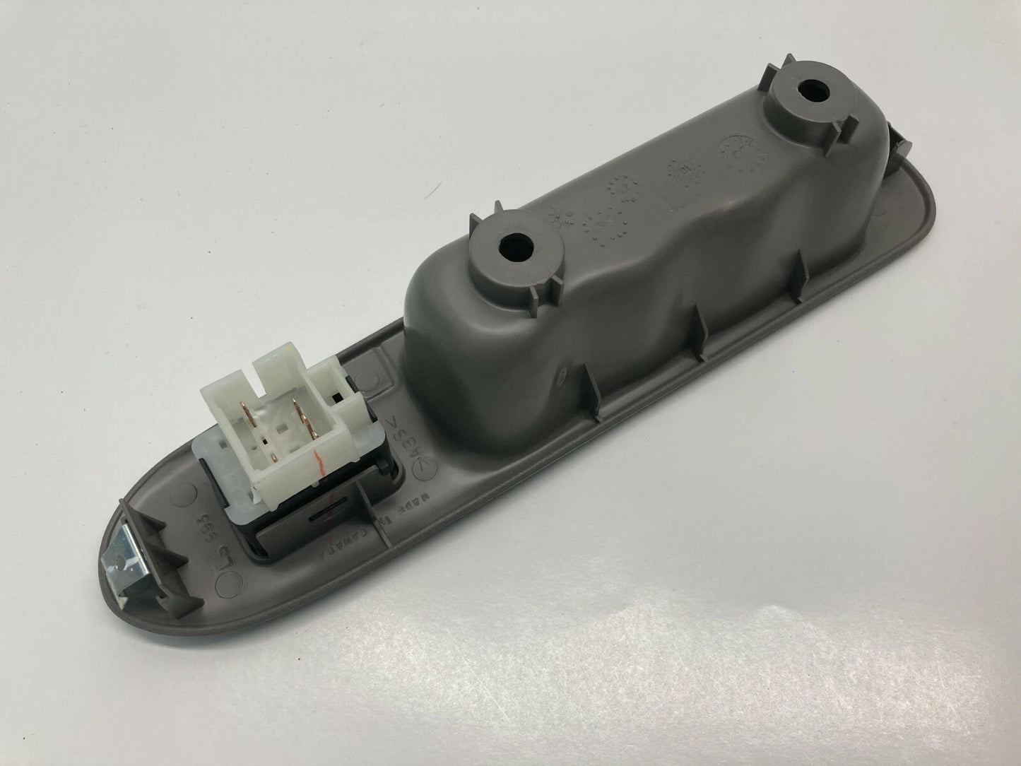 2001-2005 CHEVROLET IMPALA REAR LEFT DOOR POWER WINDOW SWITCH W/ BEZEL TRIM OEM