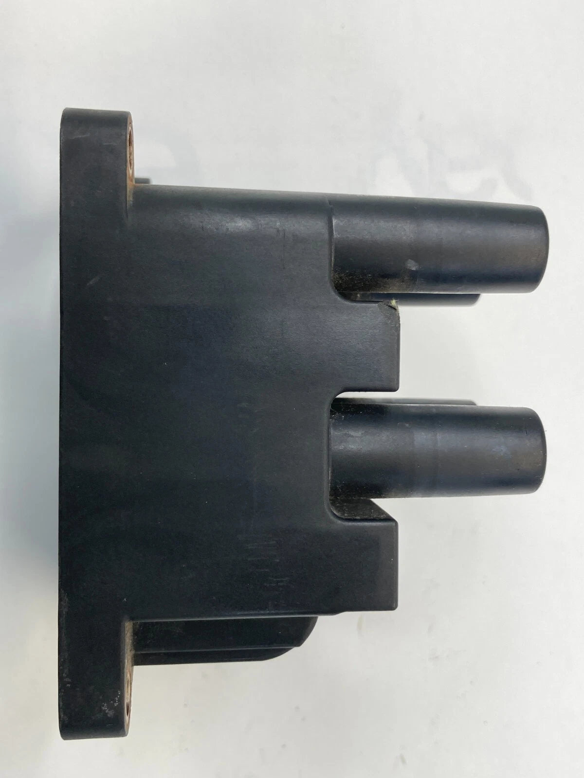 2014-2019 FORD FIESTA 1.6L L4 A/T ENGINE IGNITON COIL RAIL CM5G-12029-FC OEM