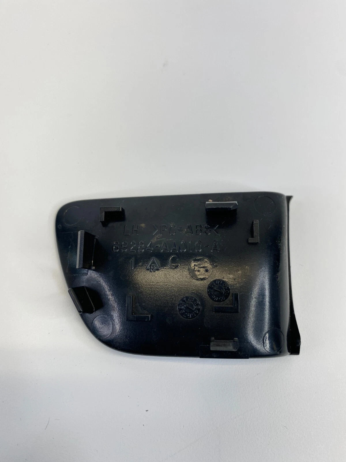 2004-2006 LEXUS RX330 FRONT LEFT INNER DOOR PLUG SCREW COVER TRIM 69284-AA010-A