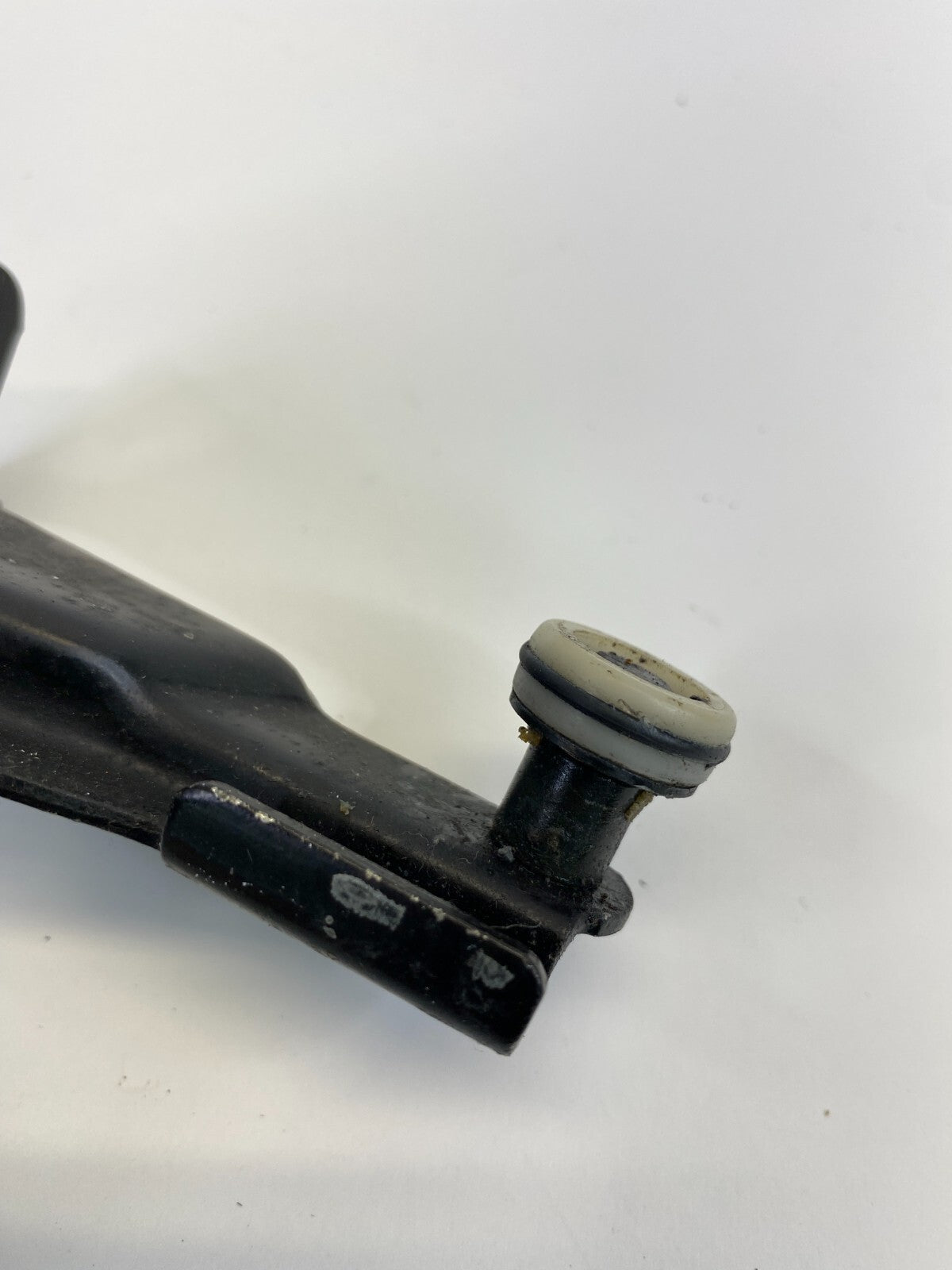 2005-2010 Honda Odyssey Rear Left Sliding Door Upper Roller Bracket OEM