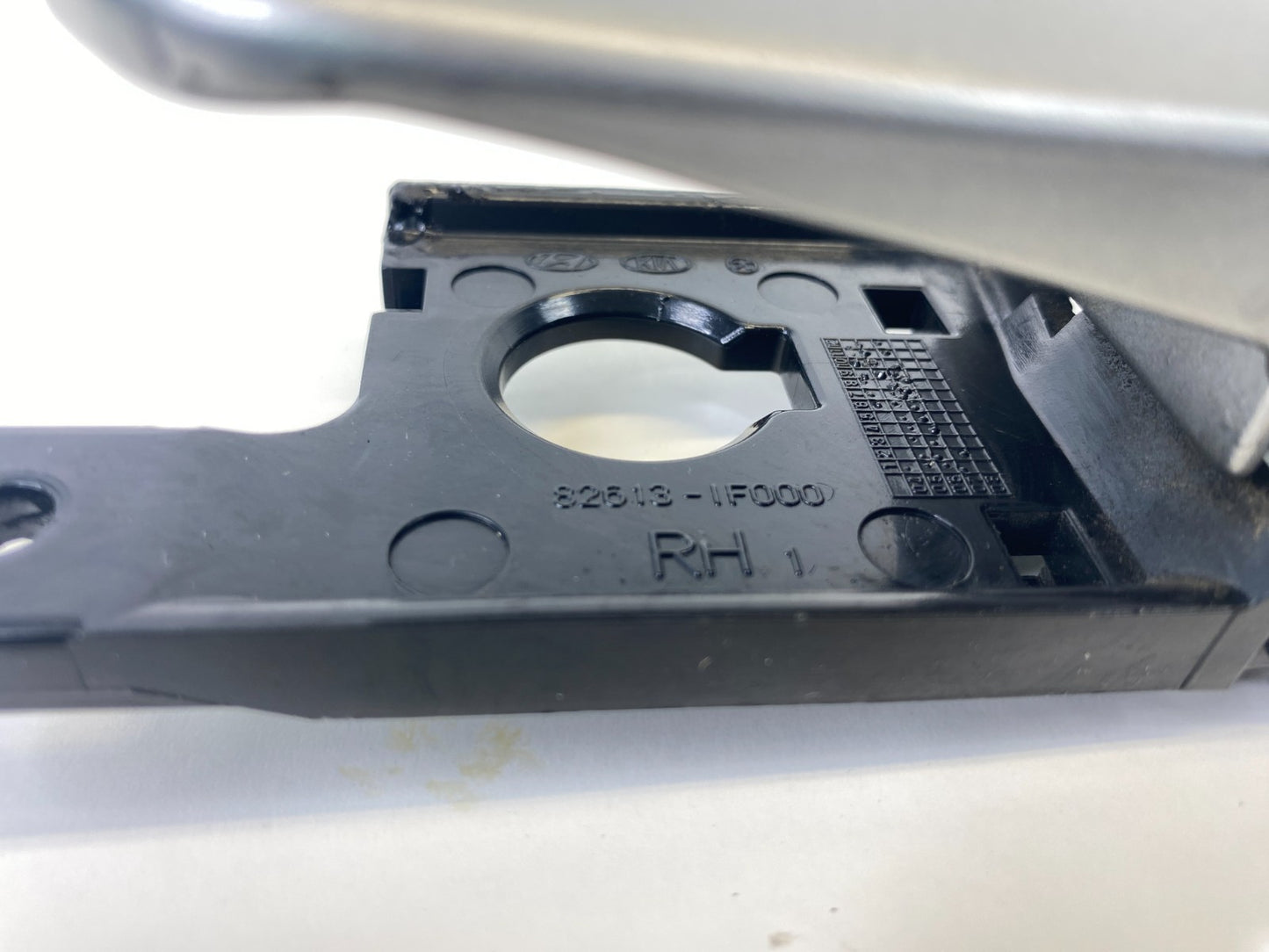 2005 06 07 08 09 2010 Kia Sportage Front Right Inner Door Handle 82613-1F000