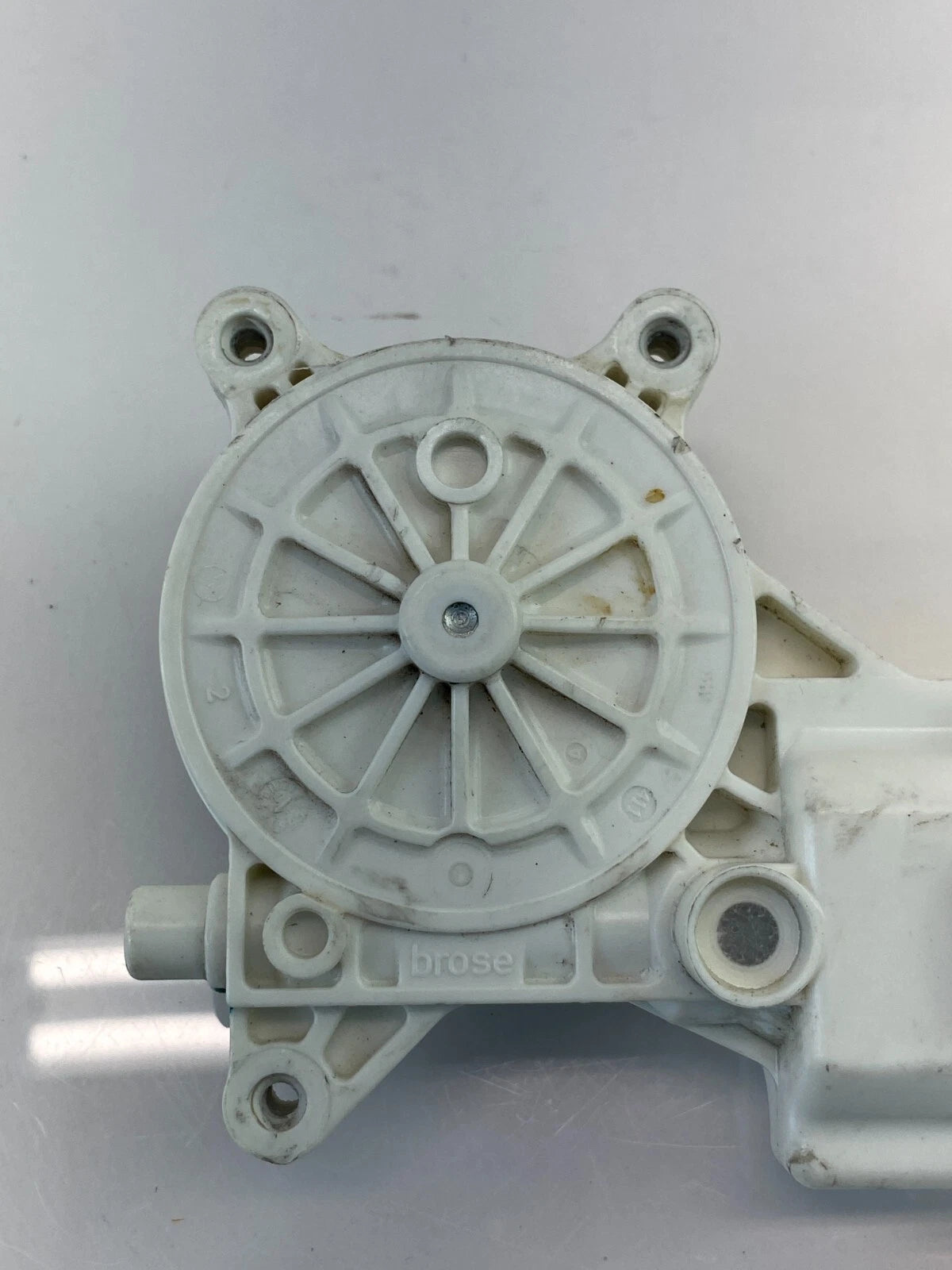 2008-2011 FORD FOCUS FRONT LEFT DRIVER DOOR POWER WINDOW MOTOR 0130822469