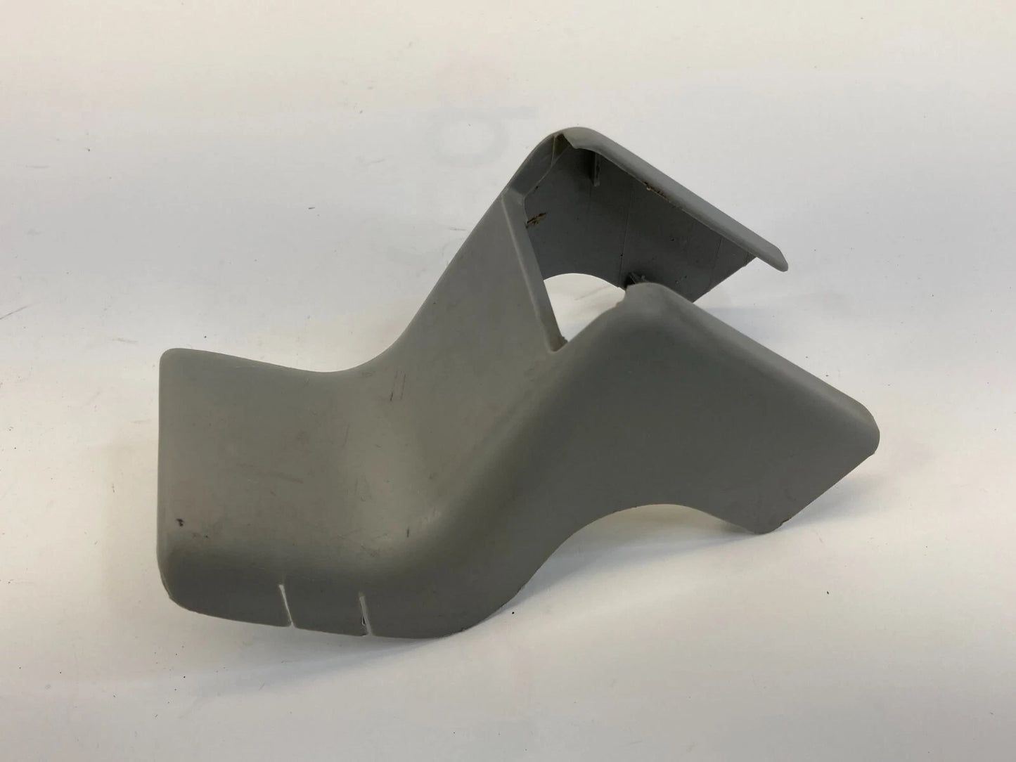 2006-2008 LEXUS RX400H FRONT RIGHT SEAT TRACK INNER COVER TRIM CAP 72158-48030
