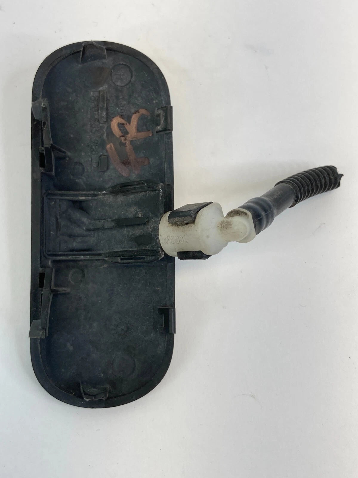 2008-2013 AUDI A3 WINDSHIELD WIPER WASHER RIGHT JET HEATED SPRAYER NOZZLE ASSY