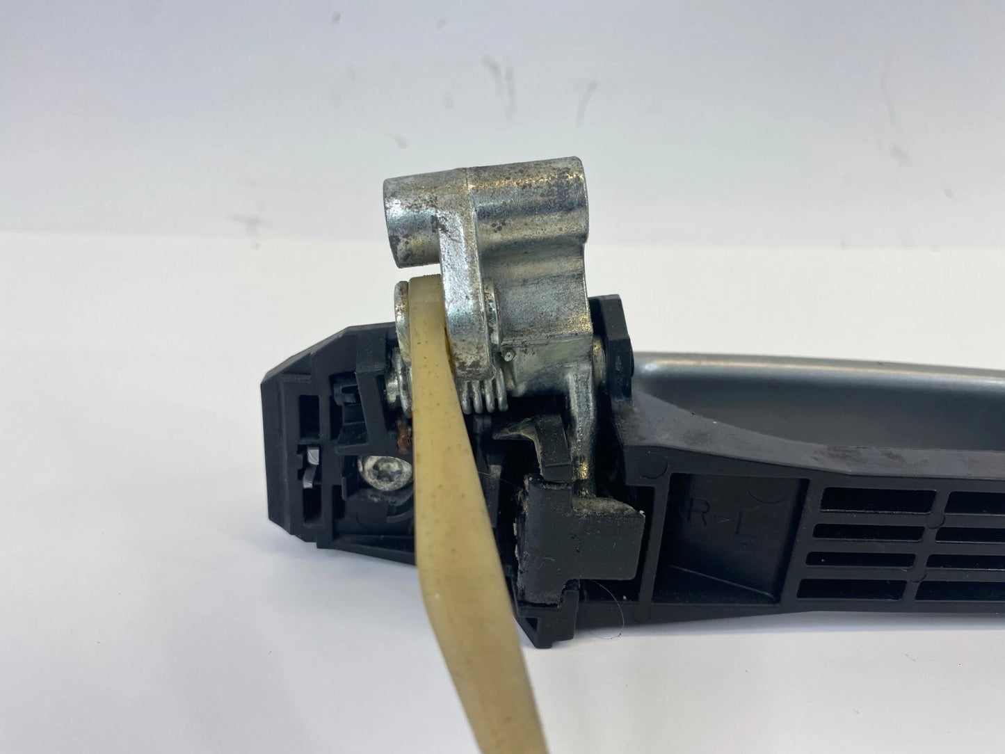 2010-2014 SUBARU LEGACY REAR LEFT SIDE EXTERIOR DOOR HANDLE ASSEMBLY OEM