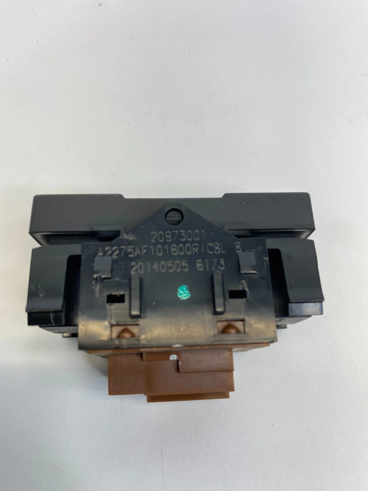 2013-2015 CHEVY MALIBU ROOF CONSOLE DOME READING LAMP SWITCH JET BLACK 20973001