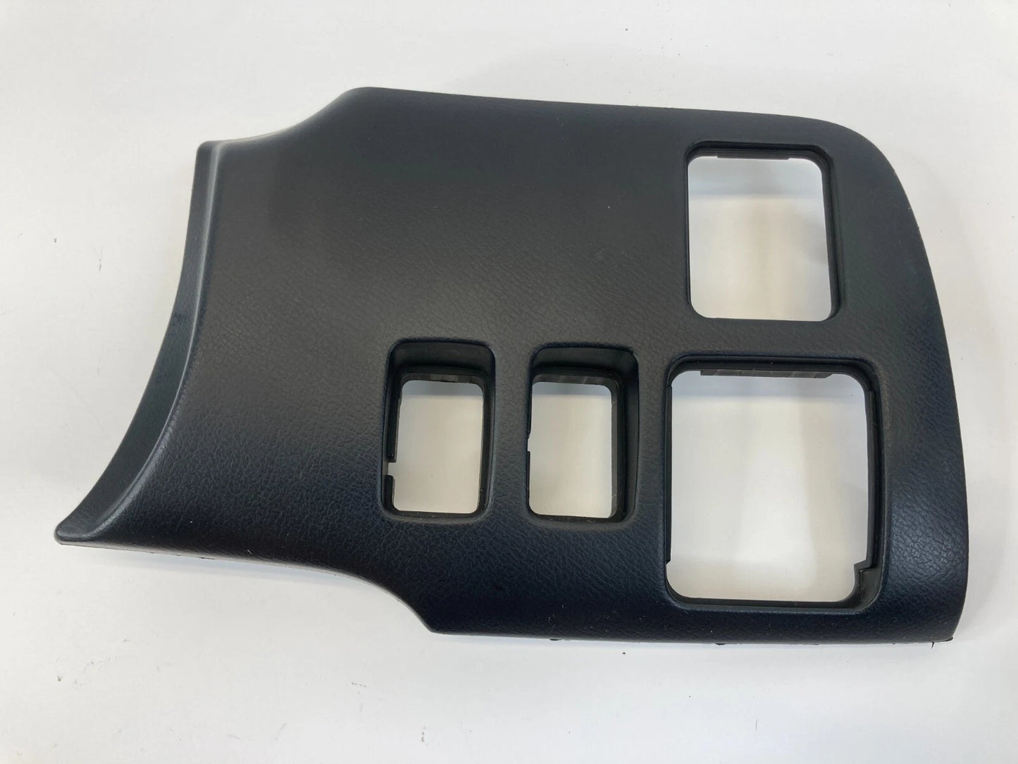 99-04 HONDA ODYSSEY FRONT LEFT DRIVER DASH MIRROR BEZEL TRIM PANEL 77210-S0X-A0