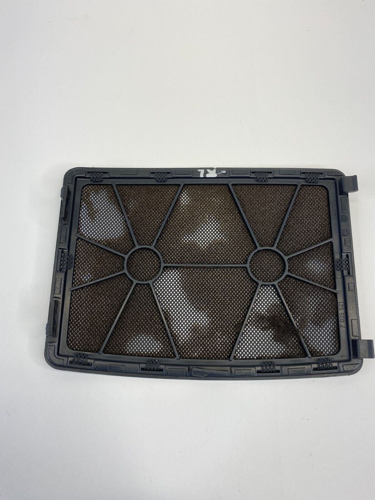 04-07 BMW 525i 06-10 BMW 550i Rear Left Decklid Speaker Grille Cover 7035521