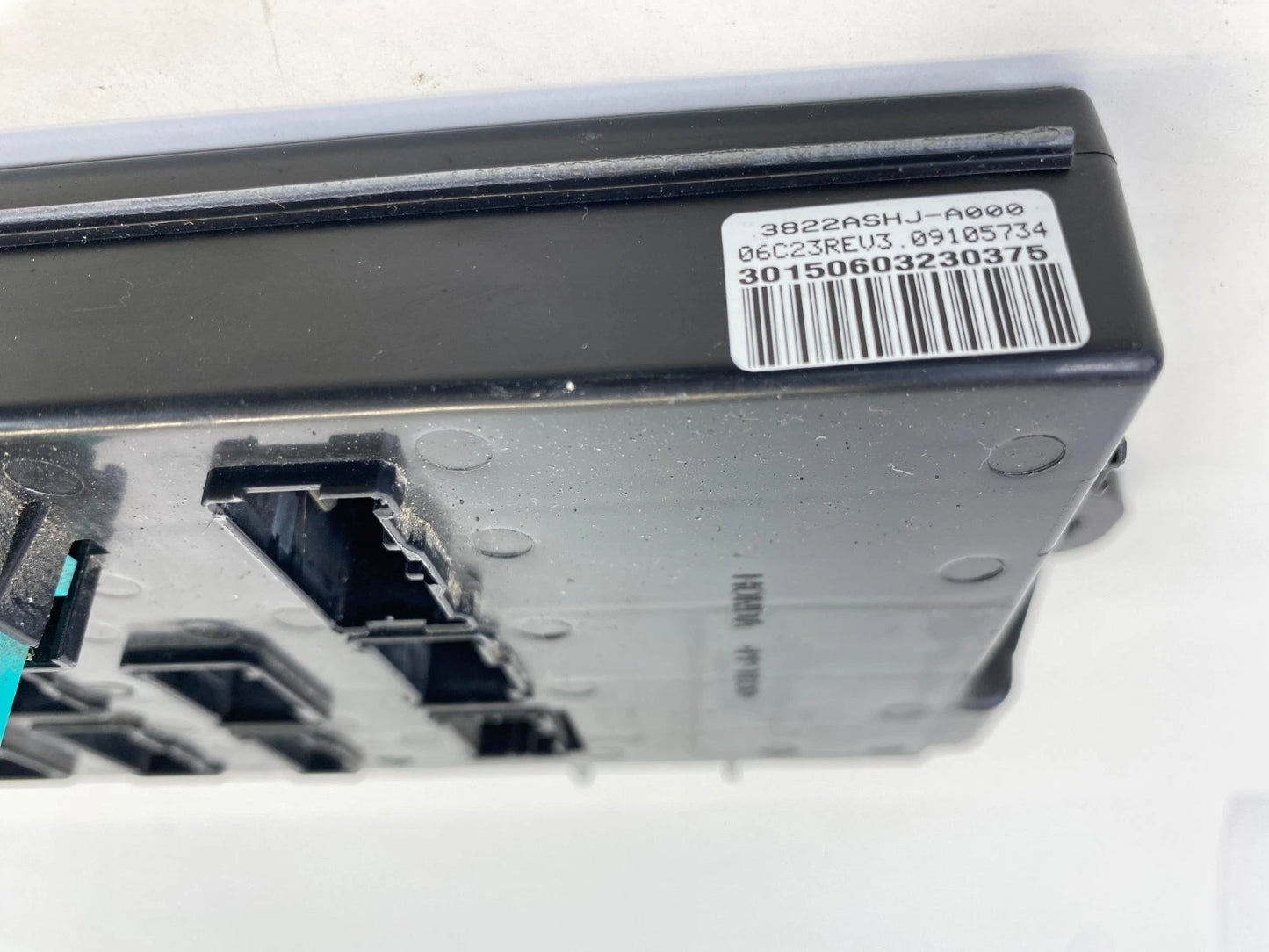 2005 2006 2007 HONDA ODYSSEY FUSE BOX BODY CONTROL MODULE BCM 3822ASHJ-A000 OEM