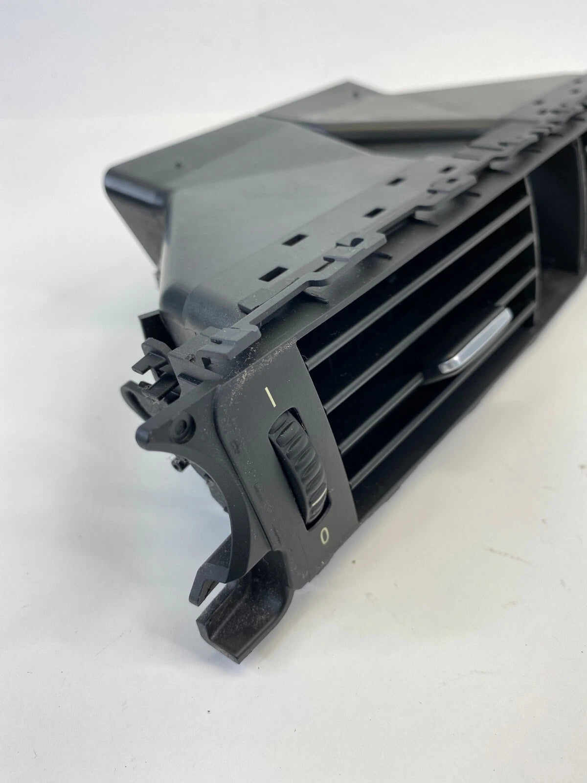 2006 BMW 330I 330XI CENTER DUCT DASH AC AIR VENT GRILLE 14482110 OEM