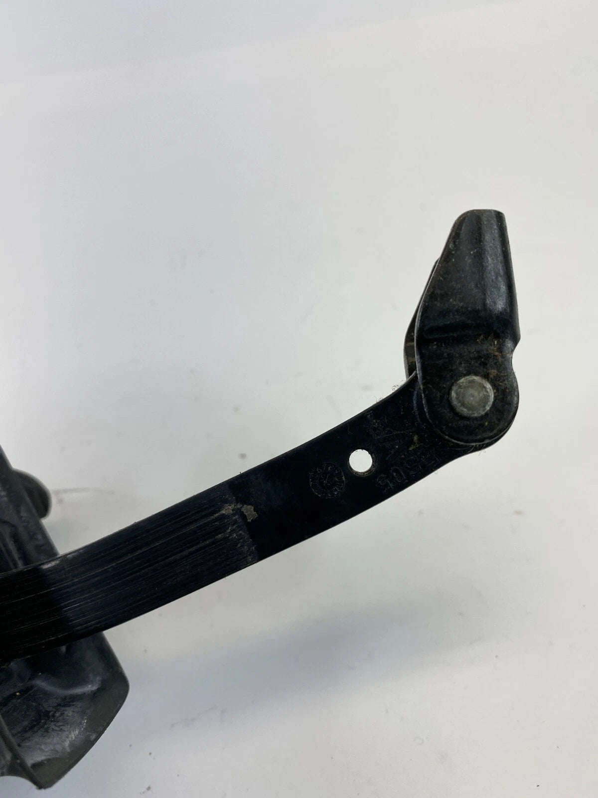 2004-2007 BMW 530I FRONT RIGHT PASSENGER SIDE DOOR CHECK STOPPER DETENT OEM