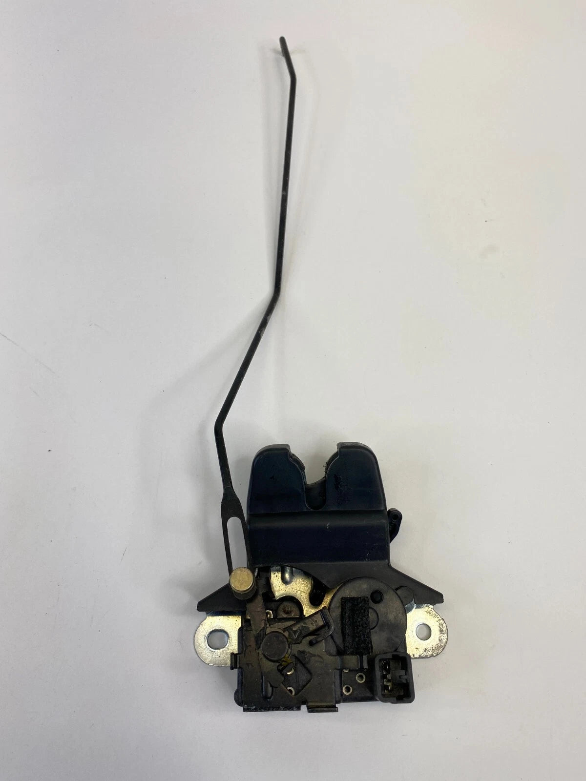 06 07 08 09 HYUNDAI SONATA SDN REAR TRUNK LID LOCK LATCH ACTUATOR ASSEMBLY OEM
