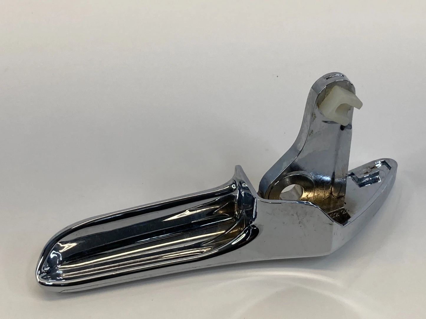 2006 MERCEDES-BENZ CLS500 FRONT RH INTERIOR CHROME DOOR HANDLE LEVER OEM FACTORY