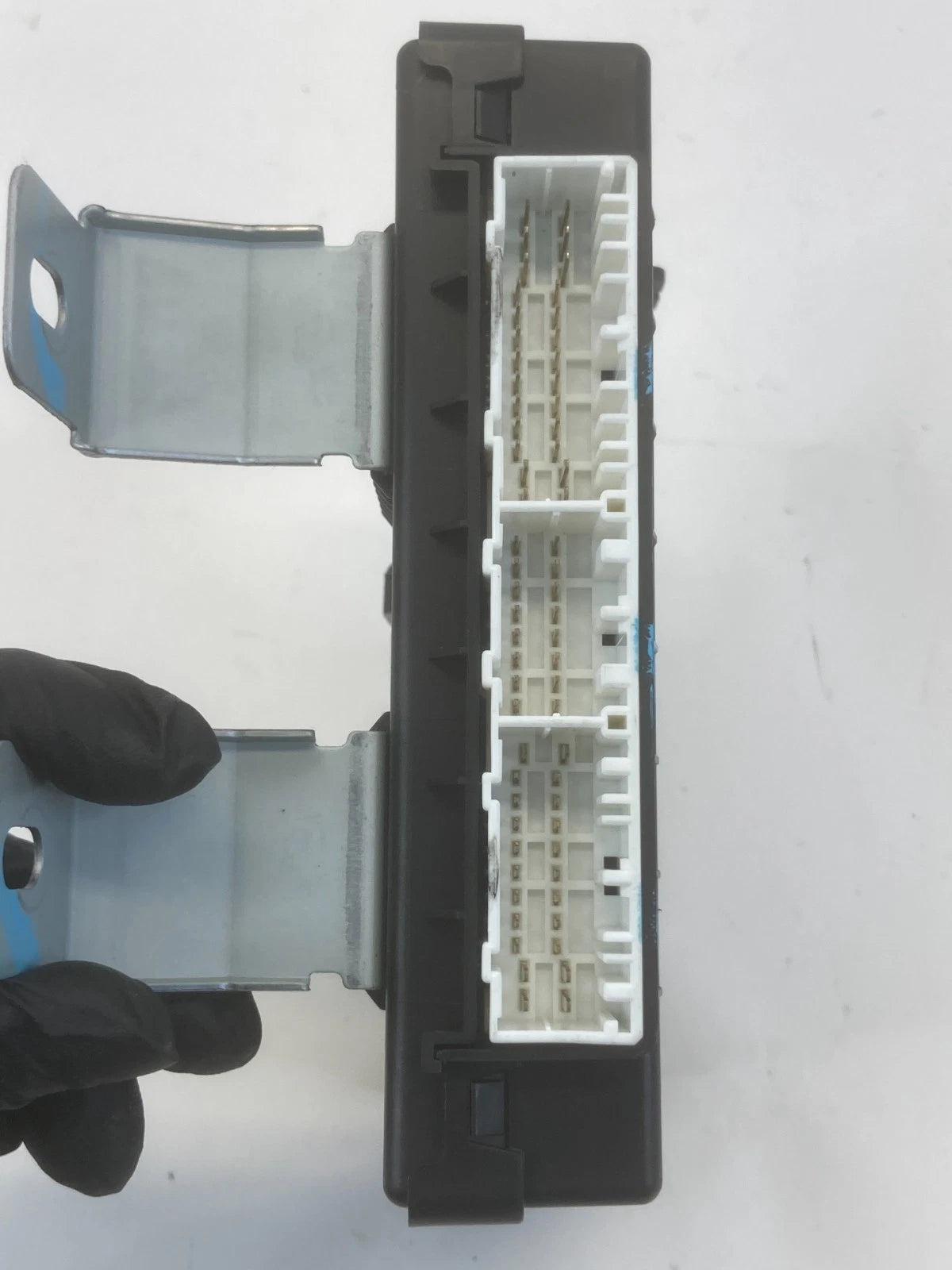 2015-2017 HYUNDAI SONATA 2.4L A/T BODY CONTROL MODULE UNIT BCM 95400-C2201