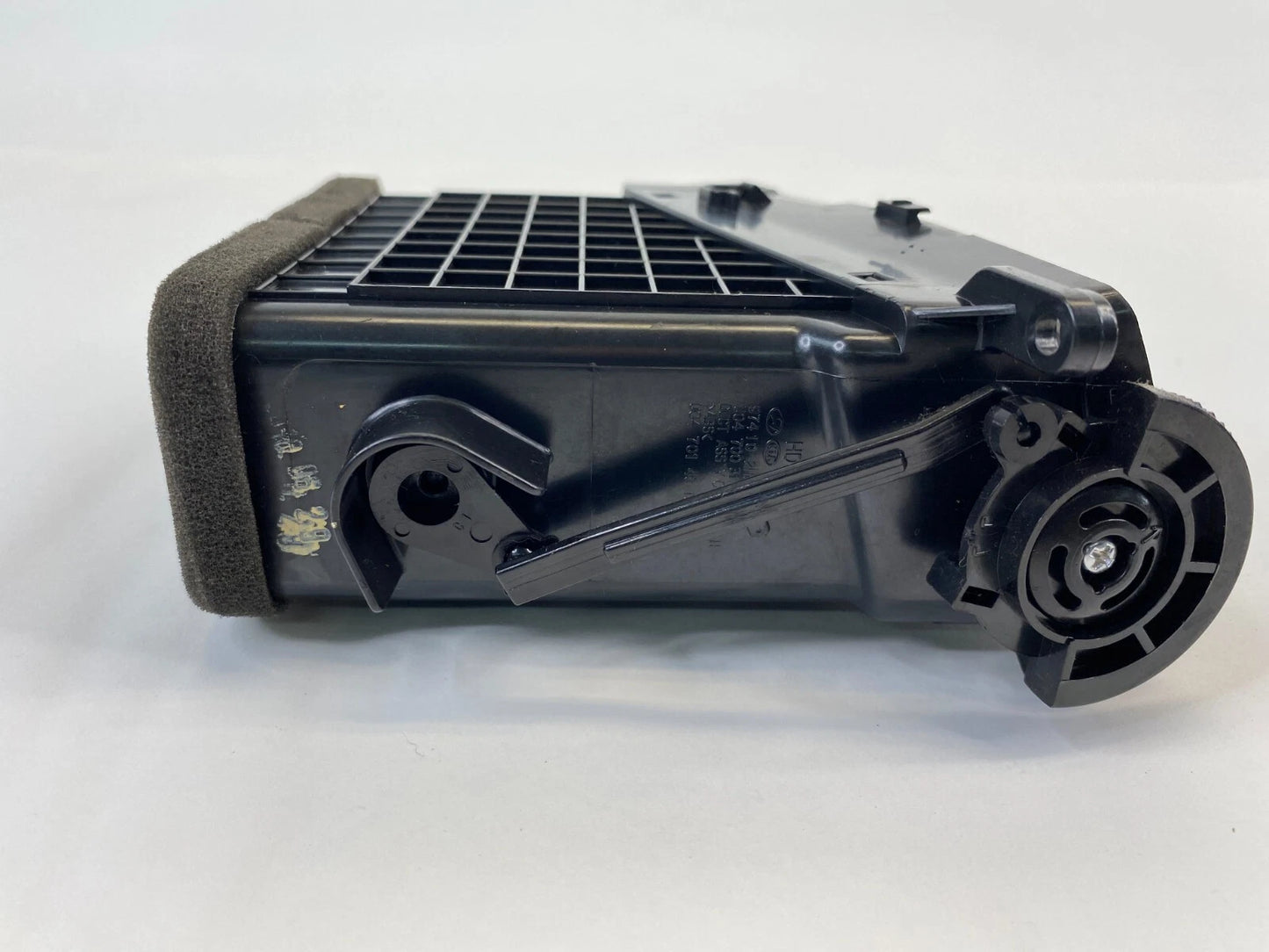 2007-2010 HYUNDAI ELANTRA CENTER DASH LEFT A/C AIR VENT DUCT GRILL 974102H000