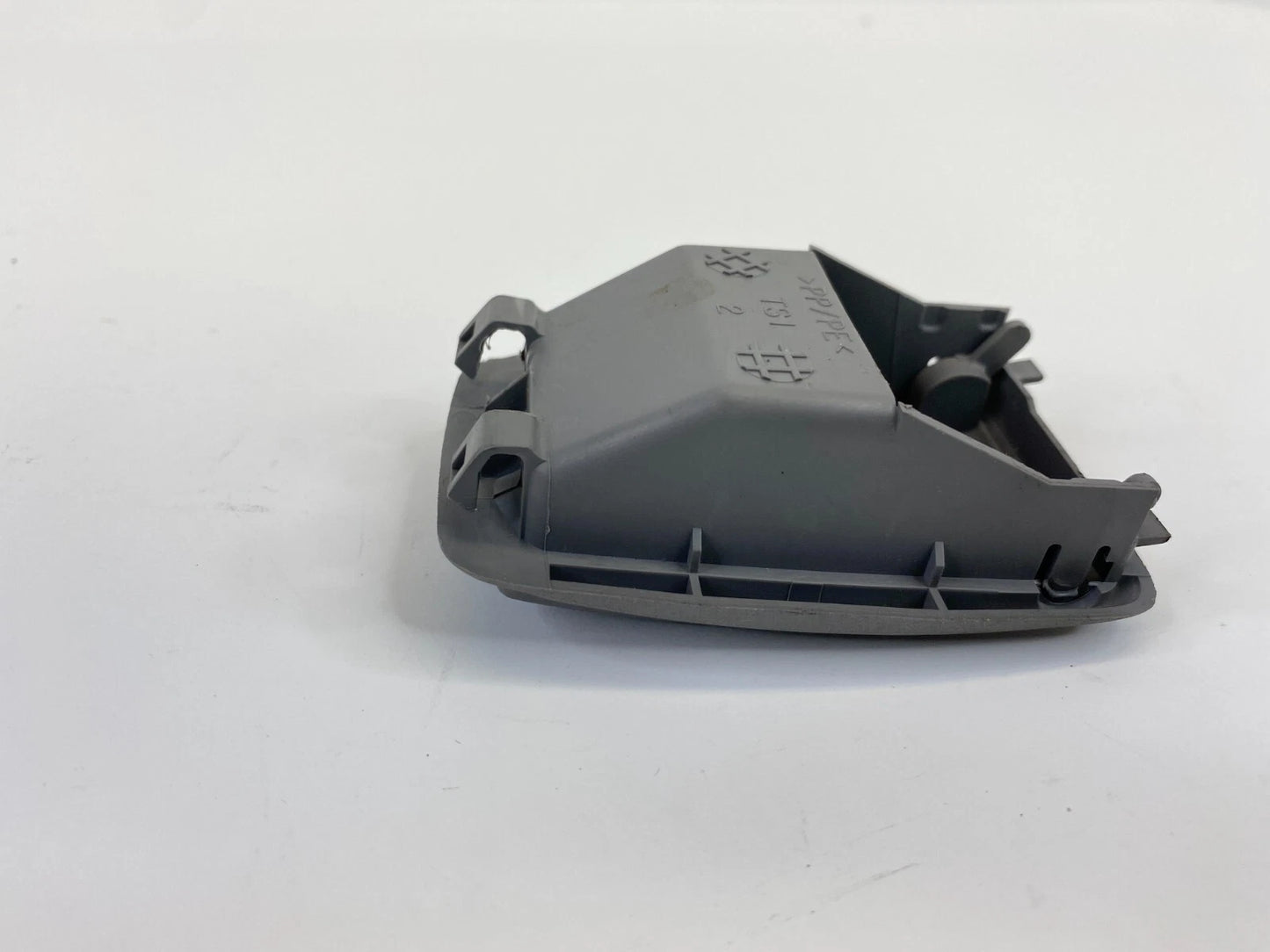 2002-2006 TOYOTA CAMRY SEDAN BACK REAR SEAT CHILD ANCHOR CAP COVER OEM
