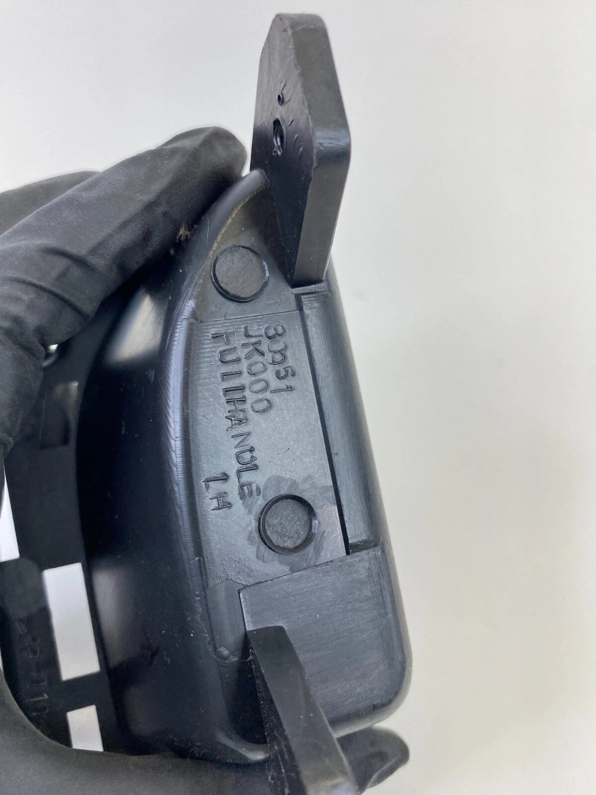 07 08 INFINITI G35 REAR LEFT SIDE INTERIOR DOOR PULL HANDLE POCKET 80951-JK000