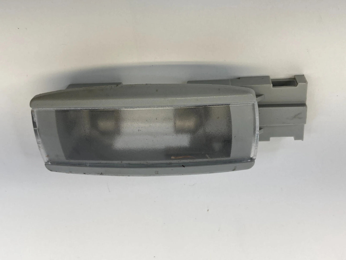 2005-2018 VOLKSWAGEN JETTA VISOR DOME MAP VANITY LIGHT LAMP 1K0-947-109 OEM
