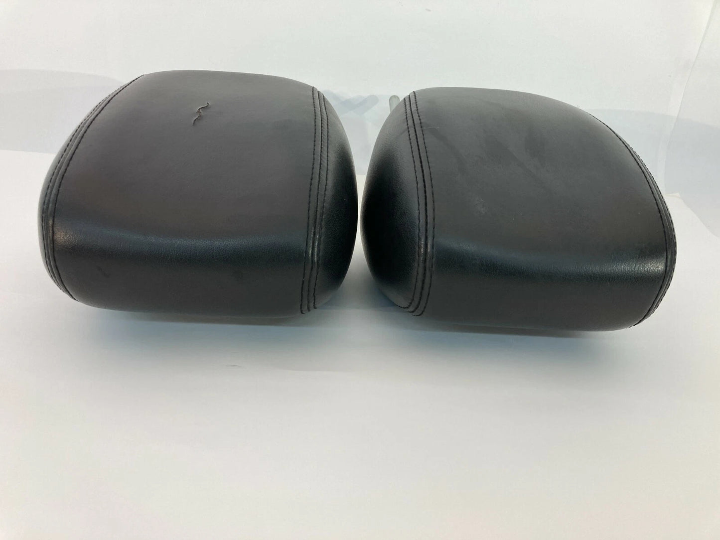 2009-2012 CHEVY TRAVERSE FRONT LEFT & RIGHT SEAT HEADREST HEAD REST SET LEATHER
