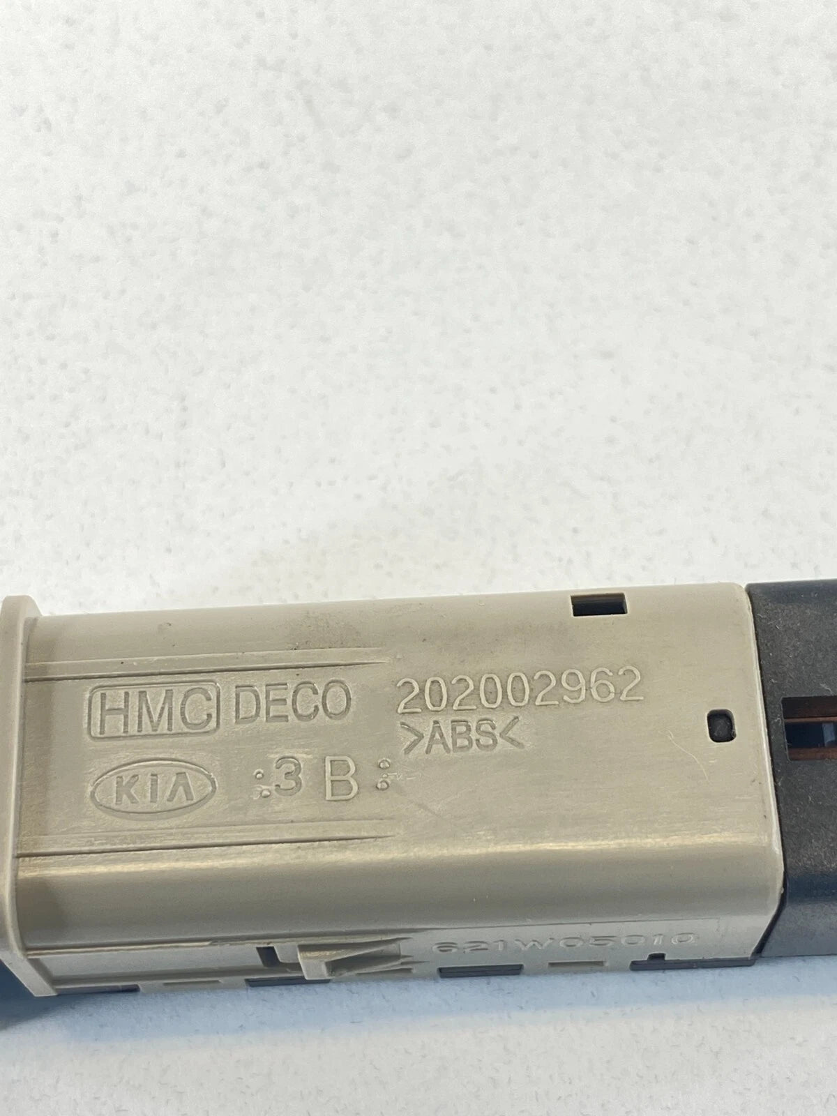 2010 2011 2012 HYUNDAI SANTA FE DASH LOCK CONTROL SWITCH BUTTON 621W05010 OEM