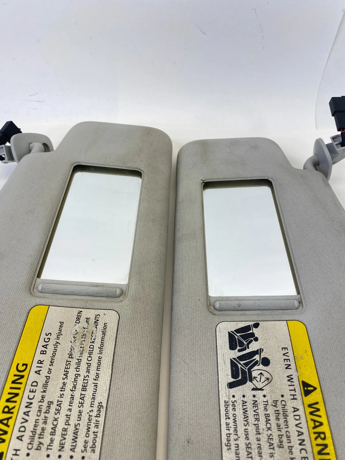 2003-2010 VW BEETLE CONVERTIBLE DRIVER & PASSENGER SUNVISOR SUN VISOR SET OEM