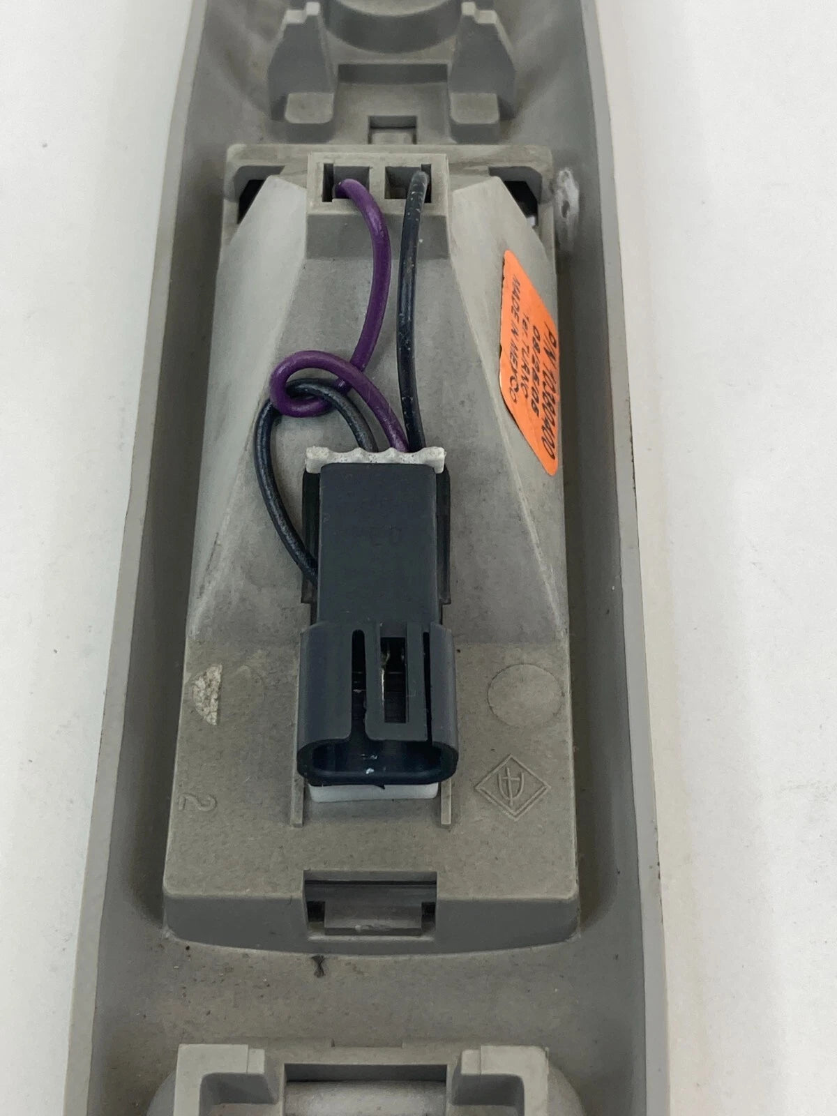 2005-2007 BUICK TERRAZA REAR RIGHT SIDE OVERHEAD DOME LIGHT LAMP 10380400 OEM