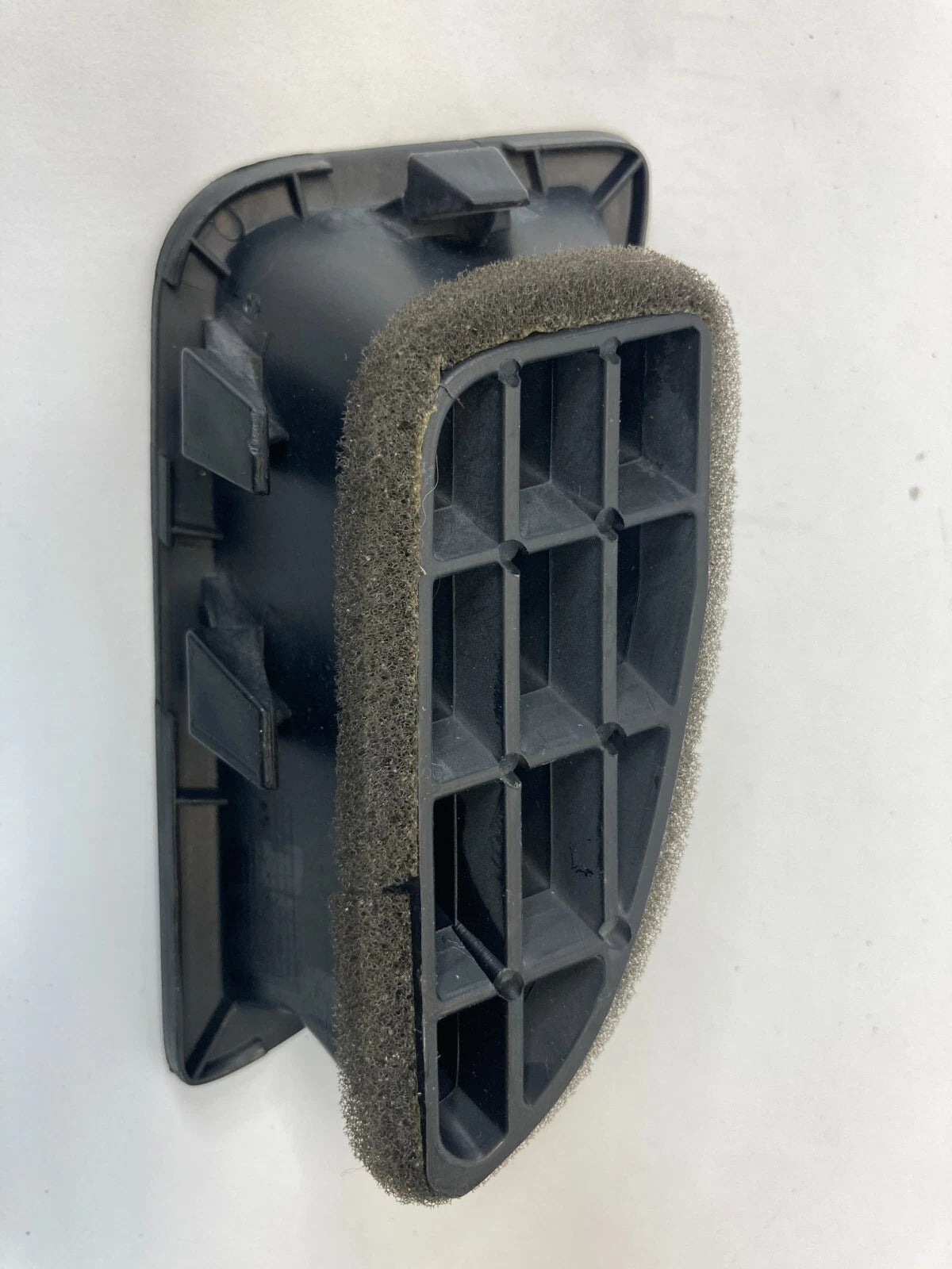 2011-2016 HYUNDAI ELANTRA DASH RIGHT SIDE VENT DEFROSTER NOZZLE GRILL OEM