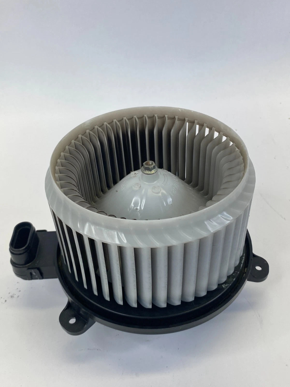 2017 2018 MITSUBISHI OUTLANDER SPORT A/C HEATER FAN BLOWER MOTOR ASSY 7802A327