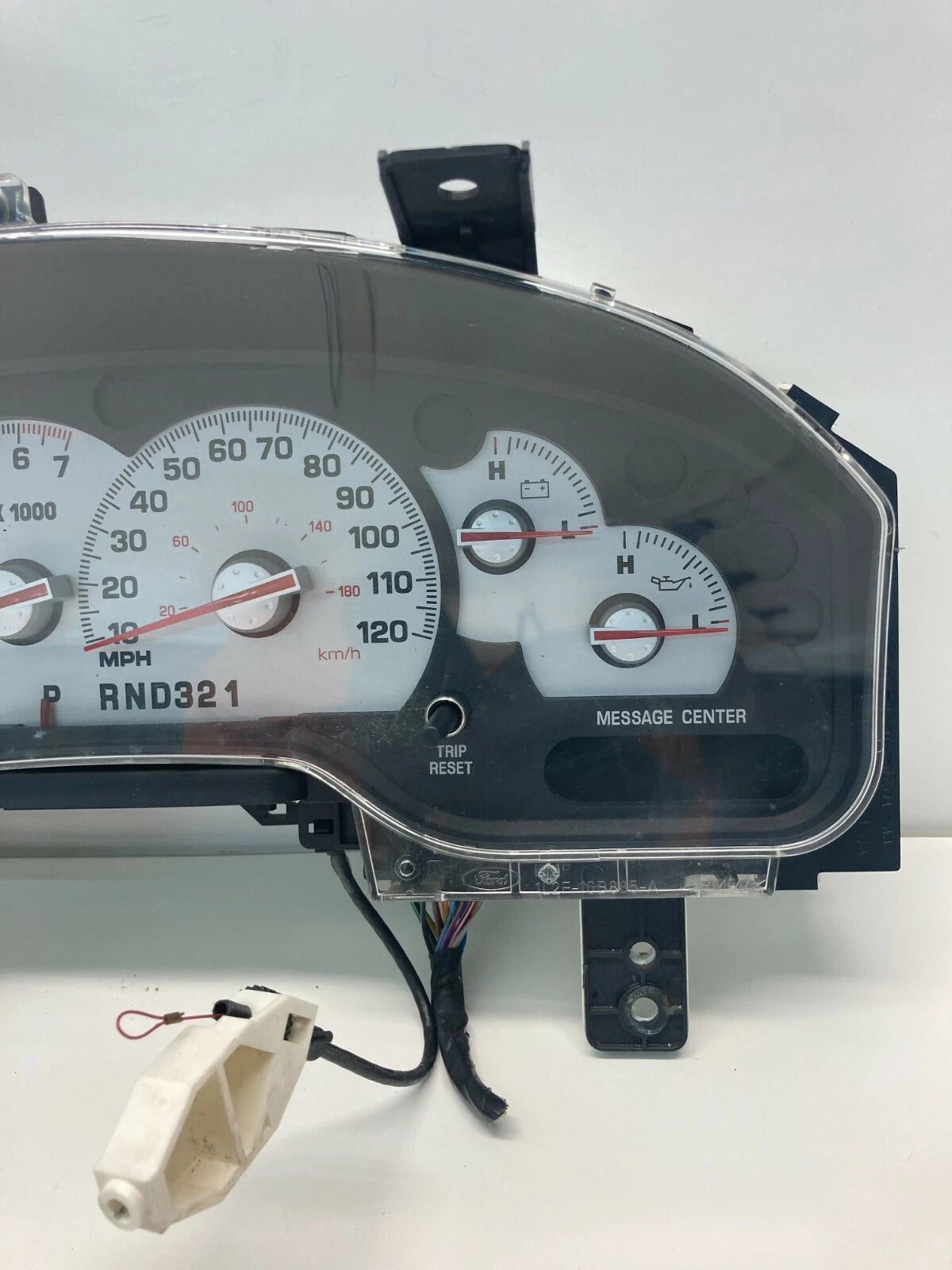 2004 2005 MERCURY MOUNTAINEER MPH 4.6L AT SPEEDOMETER INSTRUMENT CLUSTER OEM