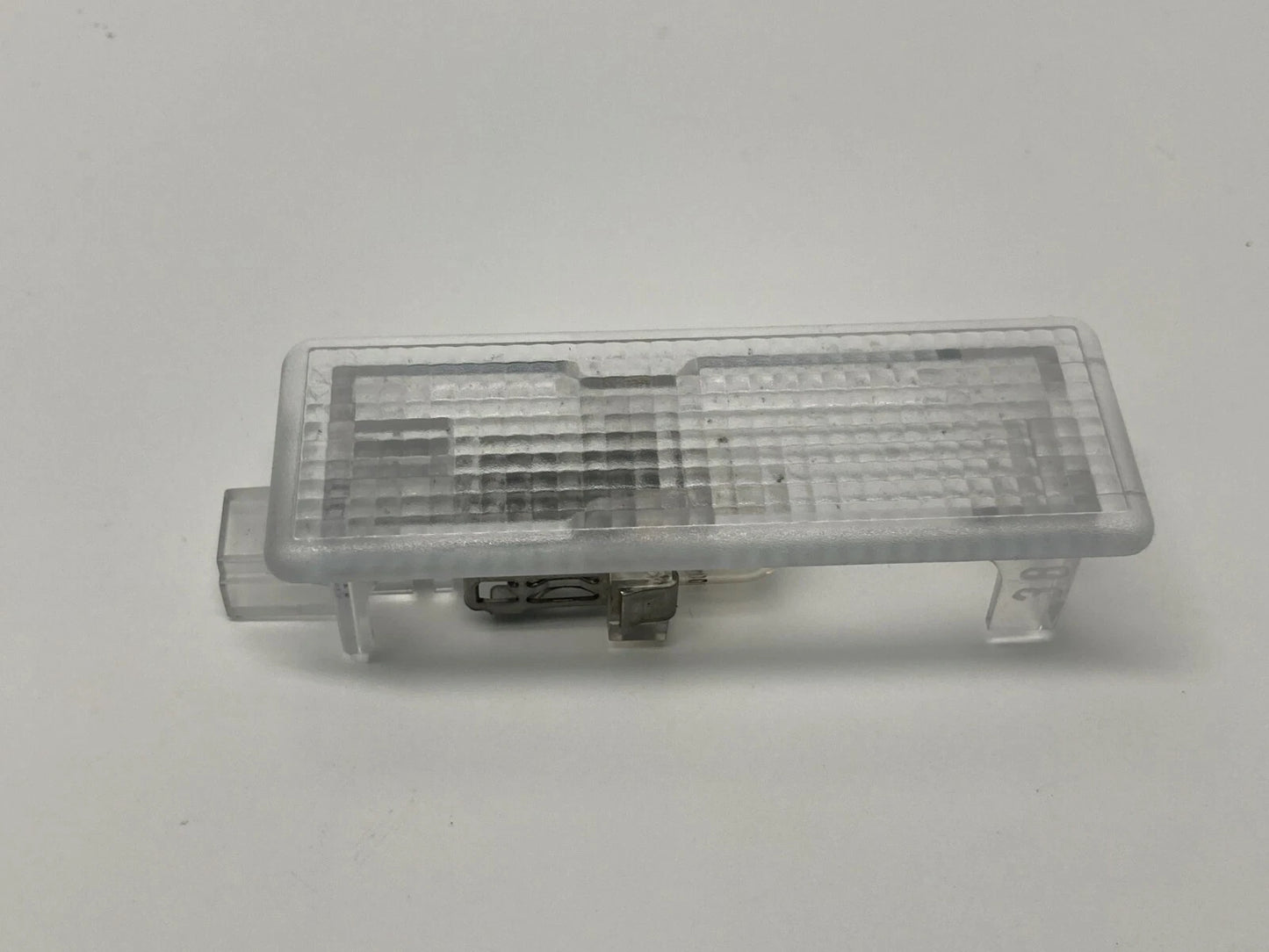 2002-2005 BMW 745I 745LI DASH GLOVE BOX LIGHT COMPARTMENT LAMP ASSEMBLY 6902911