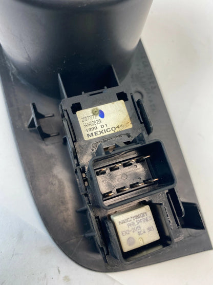 09-17 CHEVY TRAVERSE REAR RIGHT DOOR WINDOW SWITCH W/ BEZEL TRIM 20817823 OEM