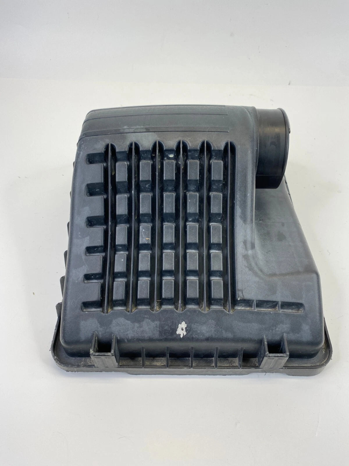 2011-2014 HYUNDAI SONATA 2.4L AT AIR INTAKE CLEANER BOX UPPER COVER TRIM OEM
