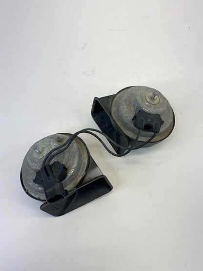 2011-2017 BUICK REGAL 13-15 MALIBU DUAL NOTE HORN HIGH & LOW NOTE SIREN PAIR OEM