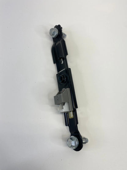 2012-2017 HYUNDAI ACCENT FRONT LEFT OR RIGHT SIDE SEAT BELT HEIGHT ADJUSTER OEM