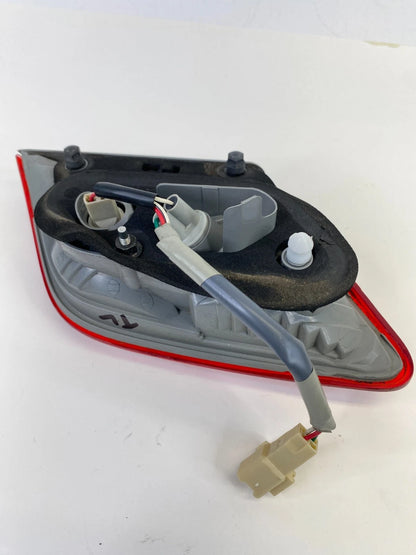 2007-2009 TOYOTA CAMRY REAR LEFT SIDE TRUNK LID INNER TAILLIGHT TAIL LIGHT LAMP