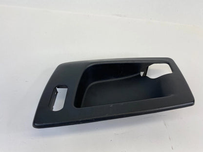 04-06 CADILLAC SRX 03-07 CTS FR LEFT DOOR INNER HANDLE BEZEL TRIM OEM 25752963