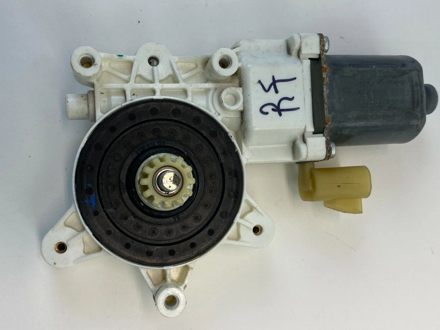 2006-2013 CHEVROLET IMPALA FRONT PASSENGER DOOR POWER WINDOW MOTOR 0130822261