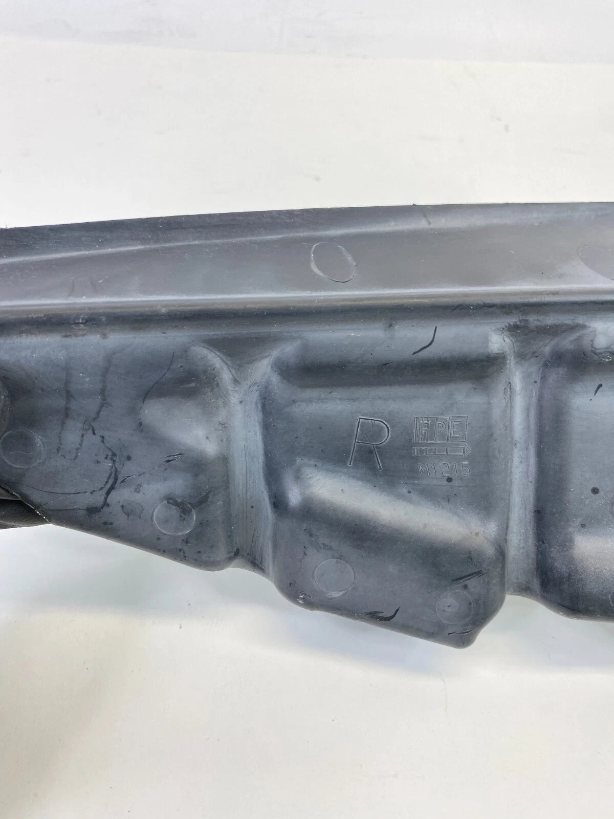06-08 HONDA RIDGELINE FRONT RIGHT AIR DEFLECTOR GUIDE BRACKET PLATE 71104-SJC