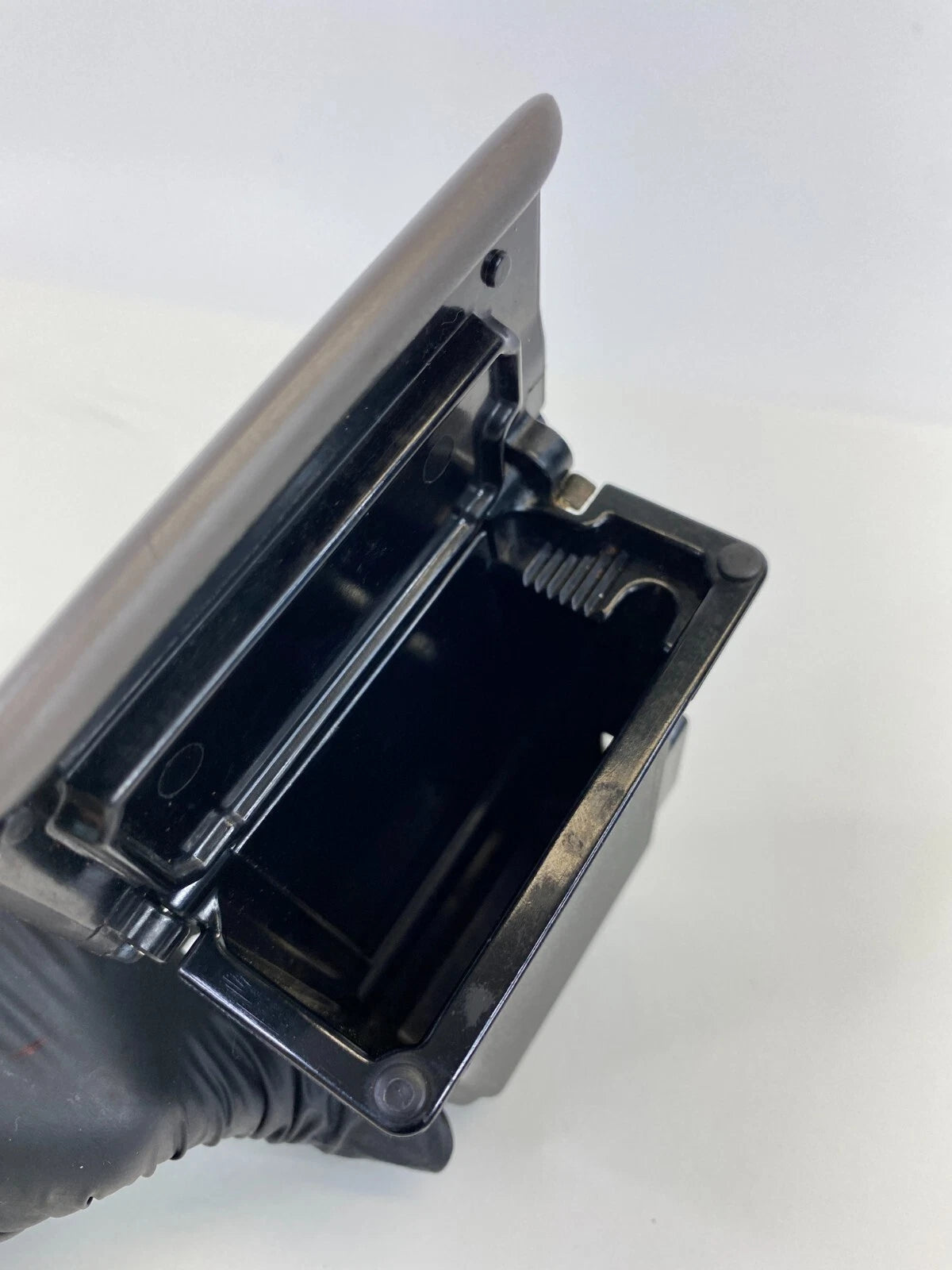 1998-2005 LEXUS GS300 REAR RIGHT DOOR PANEL ASHTRAY INSERT ASSEMBLY OEM