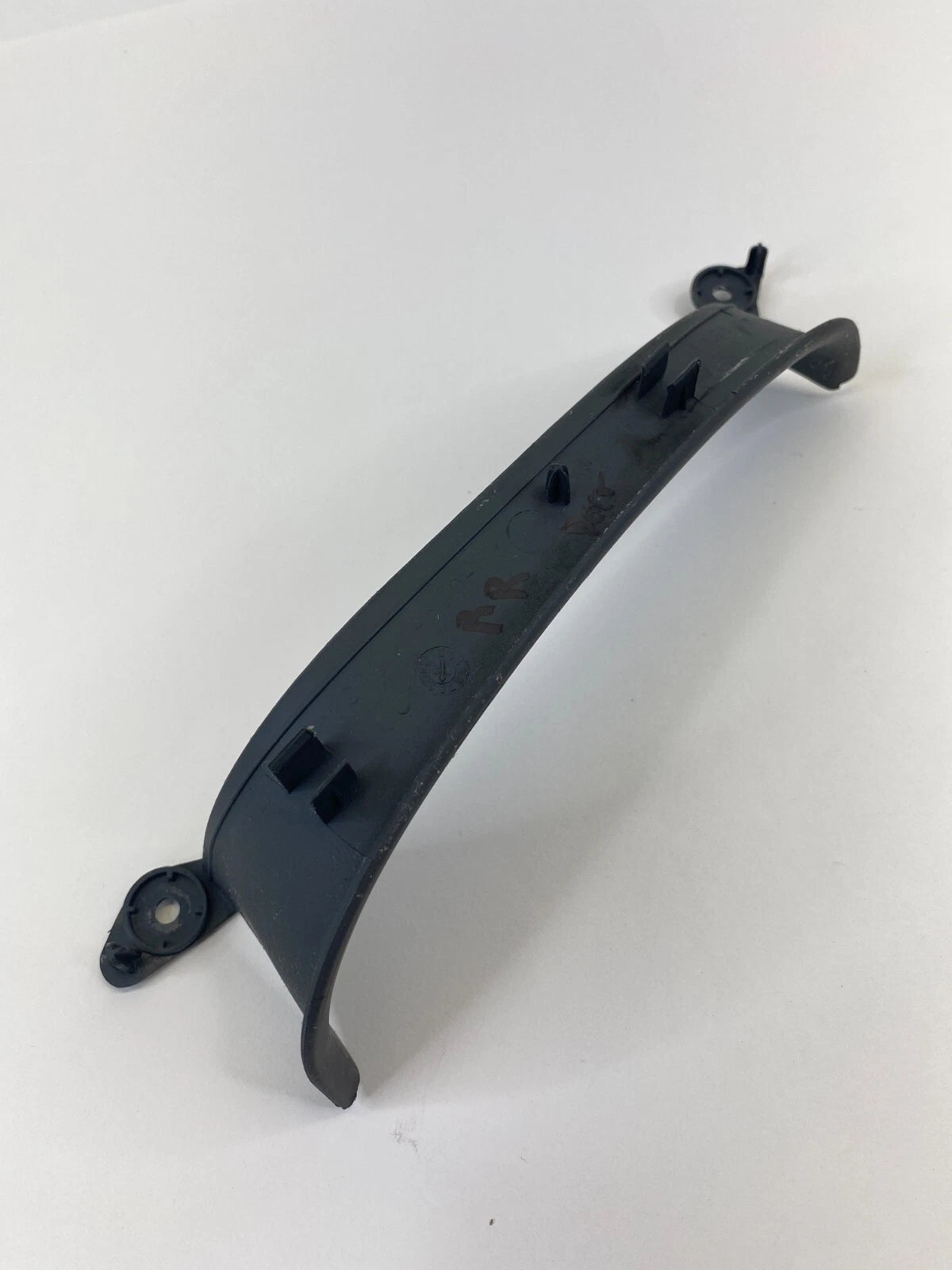2003-2009 MERCEDES-BENZ E320 RR RH PASSENGER DOOR GRAB HANDLE OEM 211-737-02-28