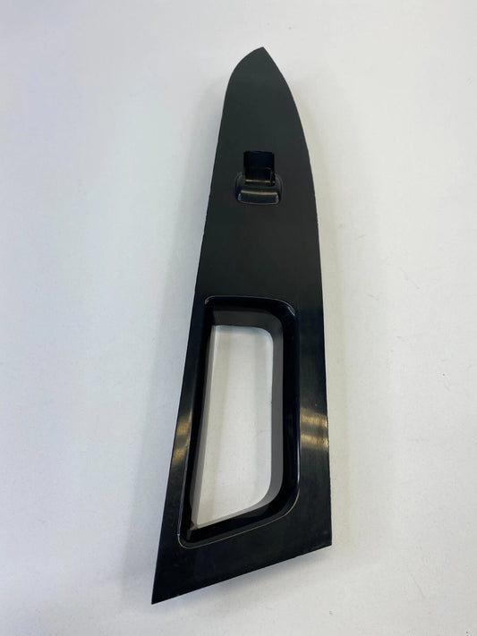 2013-2020 FORD FUSION FRONT RIGHT DOOR WINDOW SWITCH BEZEL DS73-14A563-B OEM