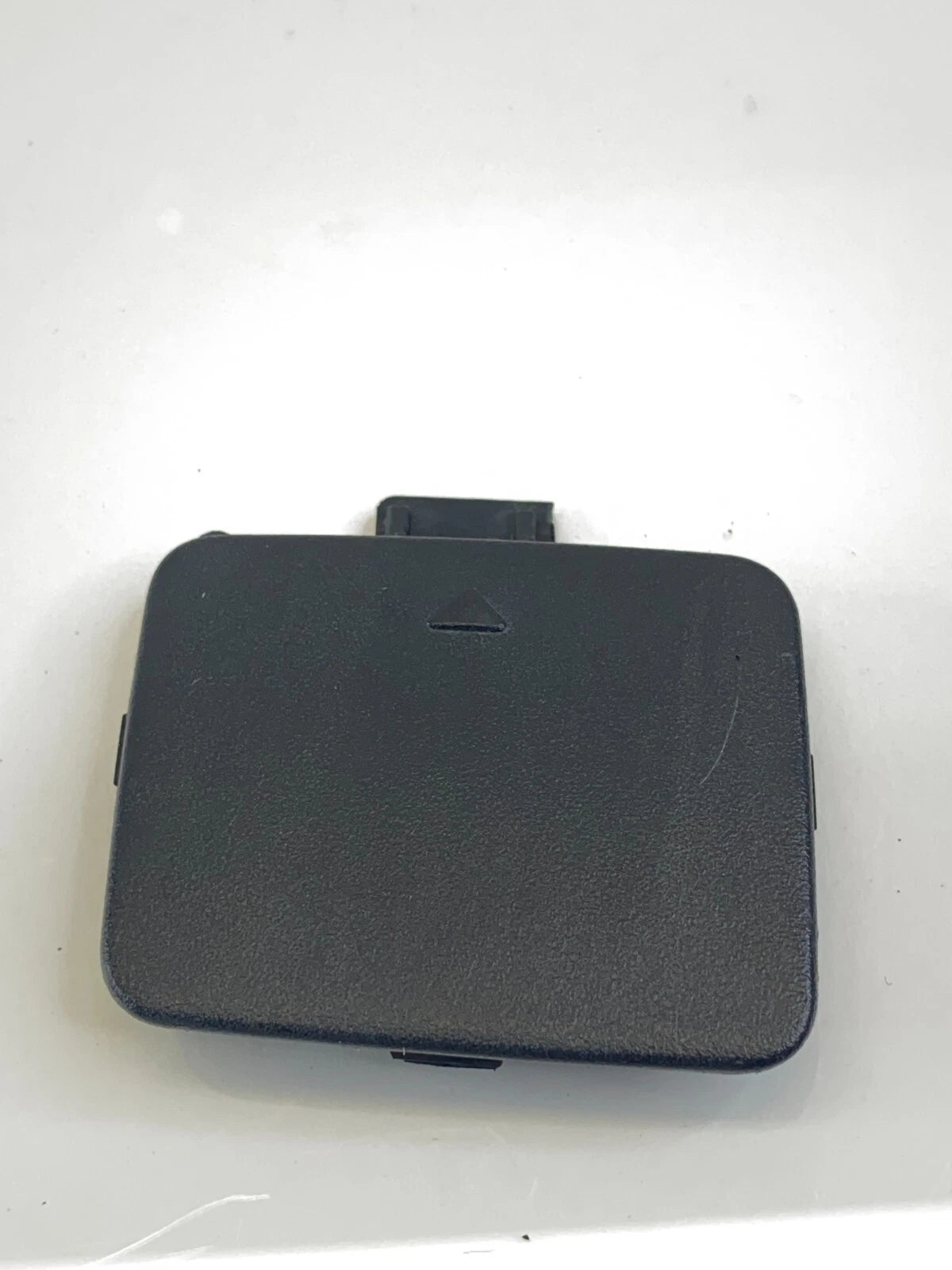 2007-2010 BMW X5 REAR BUMPER RIGHT TOW HOOK EYE CAP COVER TRIM 51-12-7-158-448