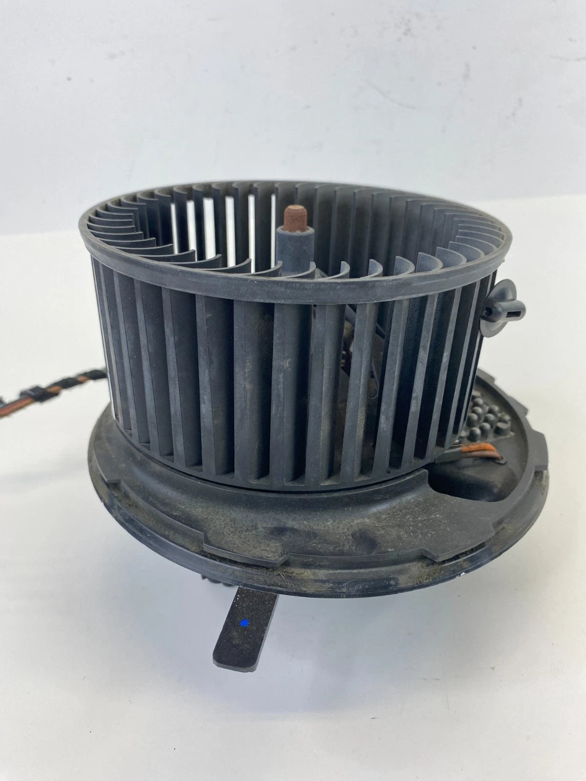 2012-2022 VOLKSWAGEN PASSAT FRONT MAIN HVAC HEATER BLOWER MOTOR OEM 3C0-907-521F