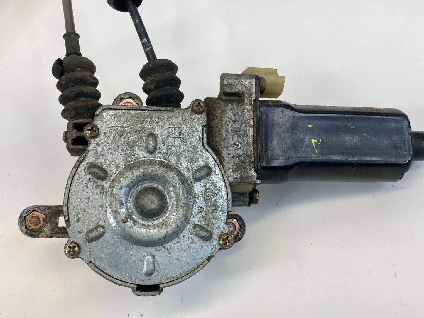 1998 1999 2000 HYUNDAI ELANTRA SEDAN REAR RIGHT SIDE POWER DOOR WINDOW MOTOR OEM