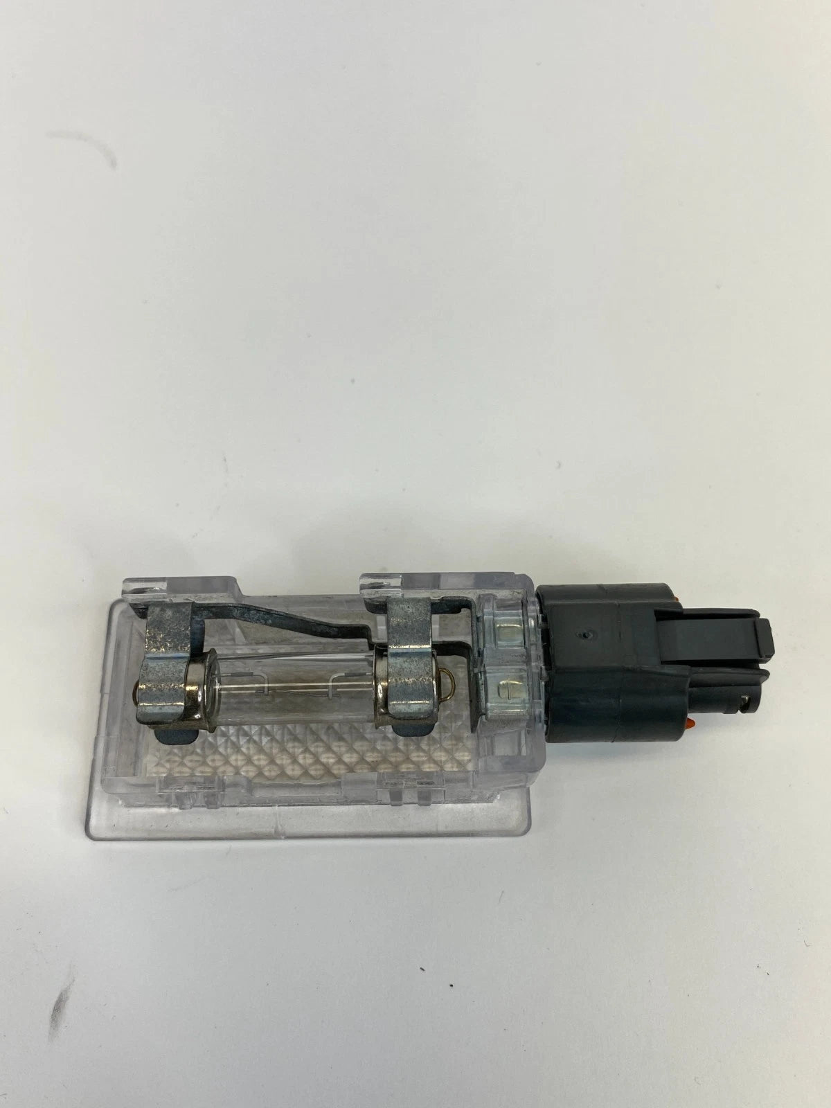 2016-2019 FORD EXPLORER INTERCEPTOR REAR LEFT CARGO COURTESY LIGHT LAMP OEM