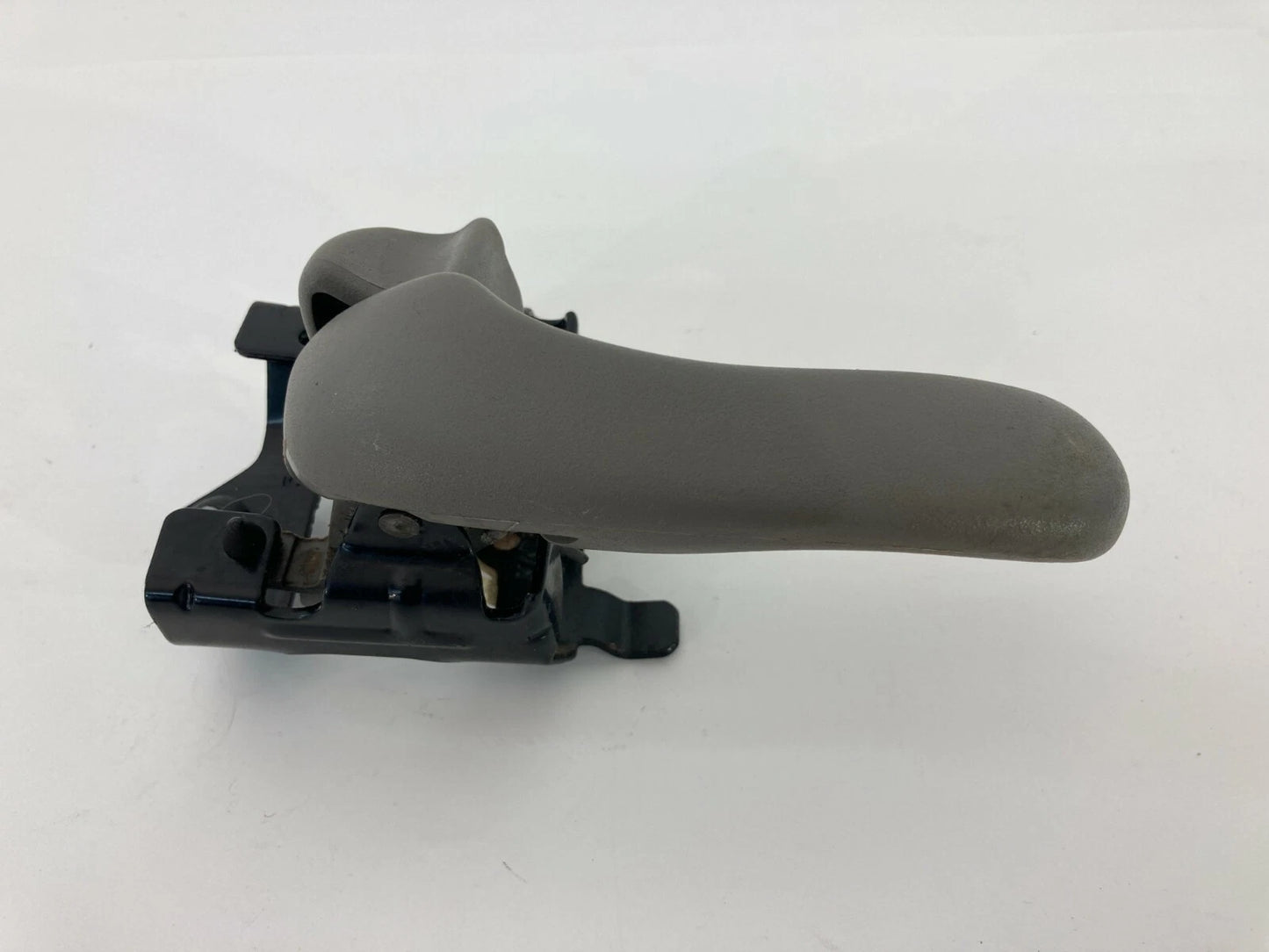 2000-2005 CHEVROLET IMPALA INTERIOR INSIDE DOOR HANDLE LEFT DRIVER SIDE ASSY OEM