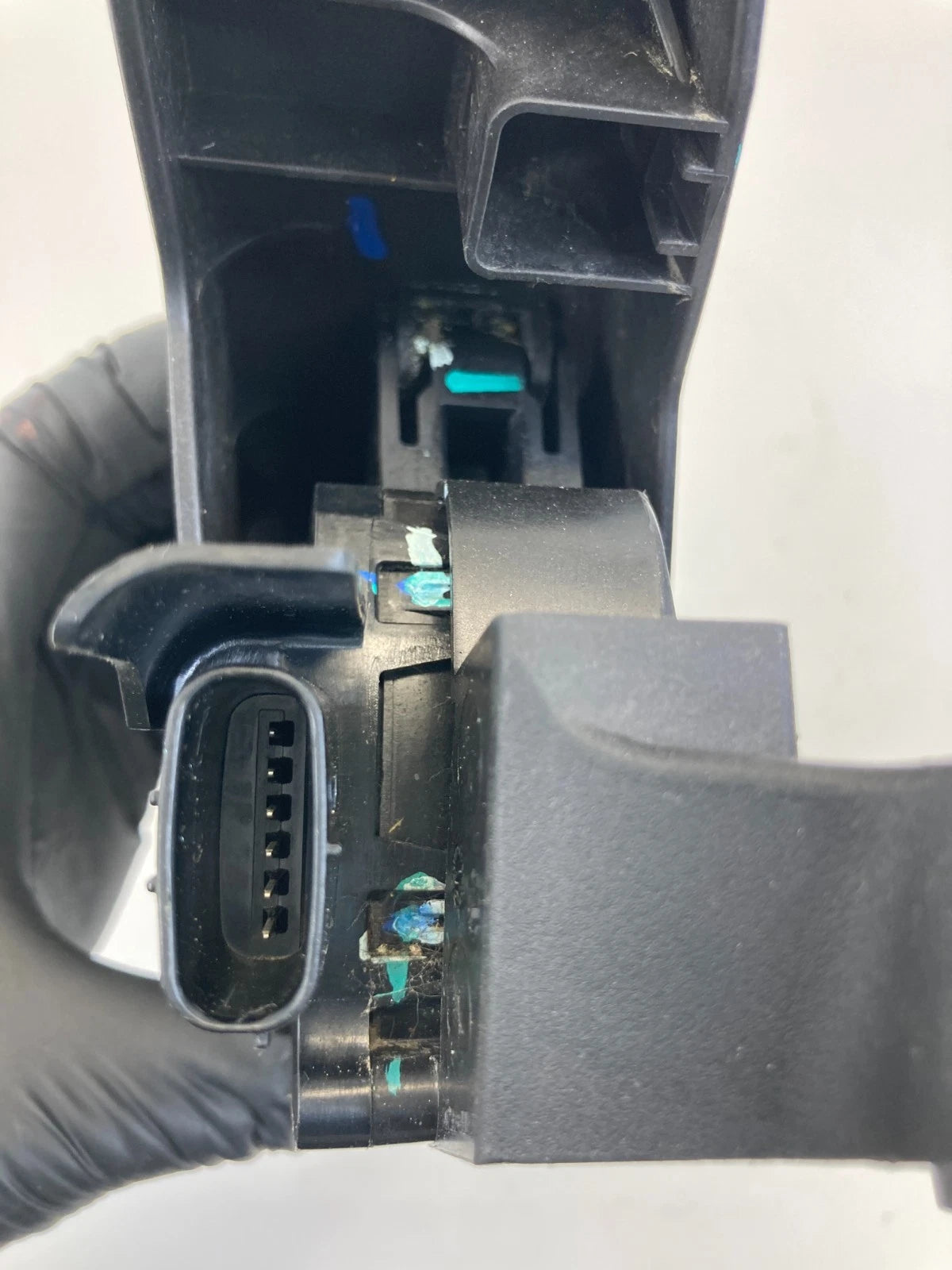 2016-2020 KIA SORENTO 2.4L AT ACCELERATOR GAS PEDAL TRAVEL SENSOR 32700C6110 OEM