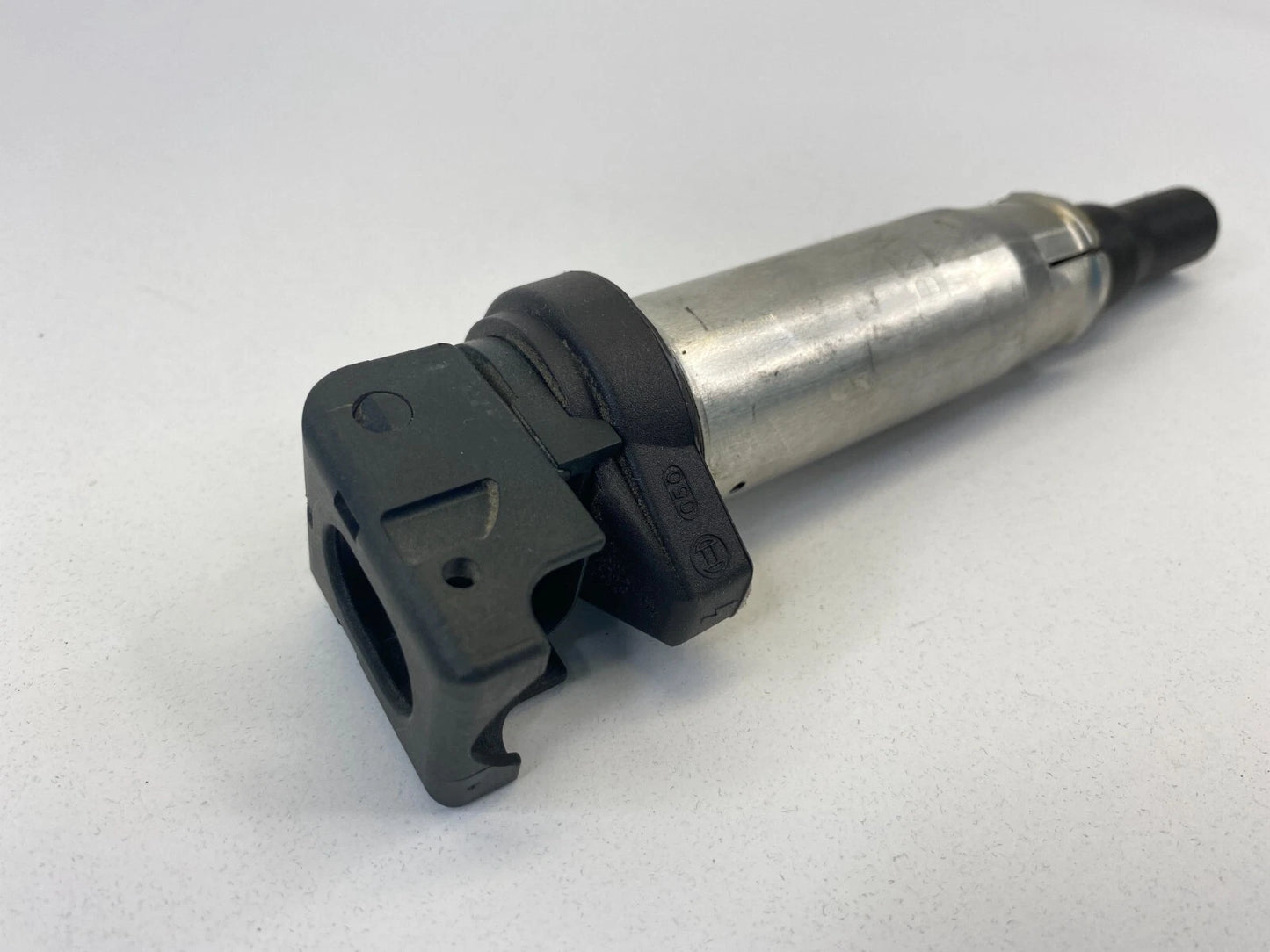 2007-2016 BMW 328I MOTOR ENGINE DIRECT IGNITION COIL 0221504470 BOSCH OEM