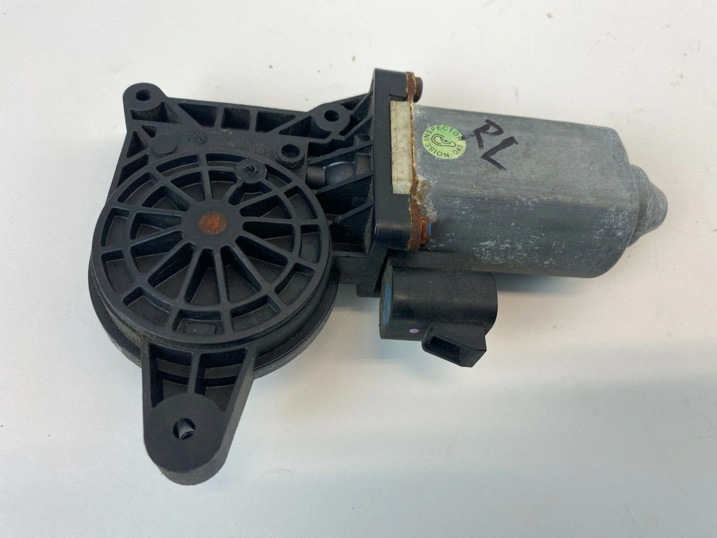 2000-2006 CHEVROLET TAHOE GMC YUKON REAR LEFT SIDE WINDOW MOTOR G05360056/07 OEM